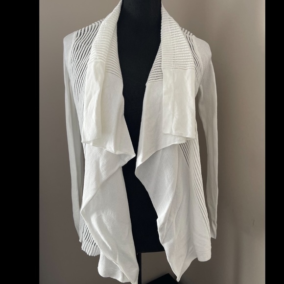 Cardigan - Picture 1 of 6